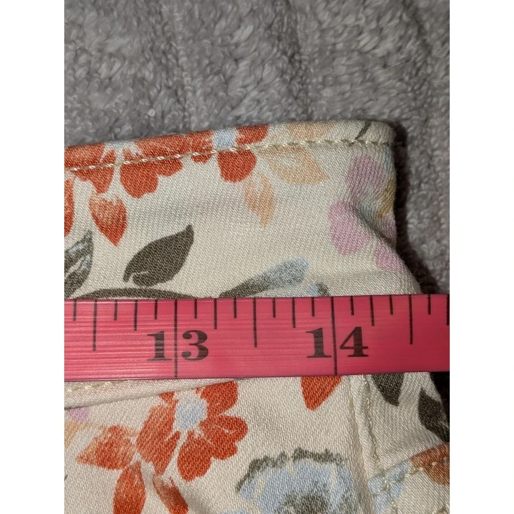 NYDJ Ella Bermuda Shorts Floral Print Lift Tuck Cream Pink Size‎ 8 NWT